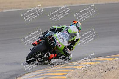 media/Dec-17-2022-SoCal Trackdays (Sat) [[224abd9271]]/Turn 10 Backside (120pm)/